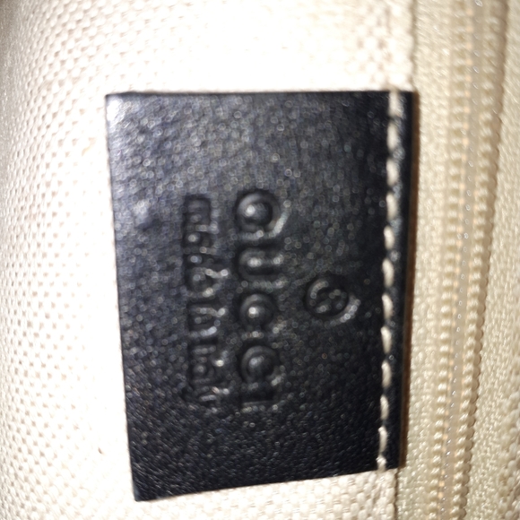 Authentic Gucci Purse - Picture 4 of 4